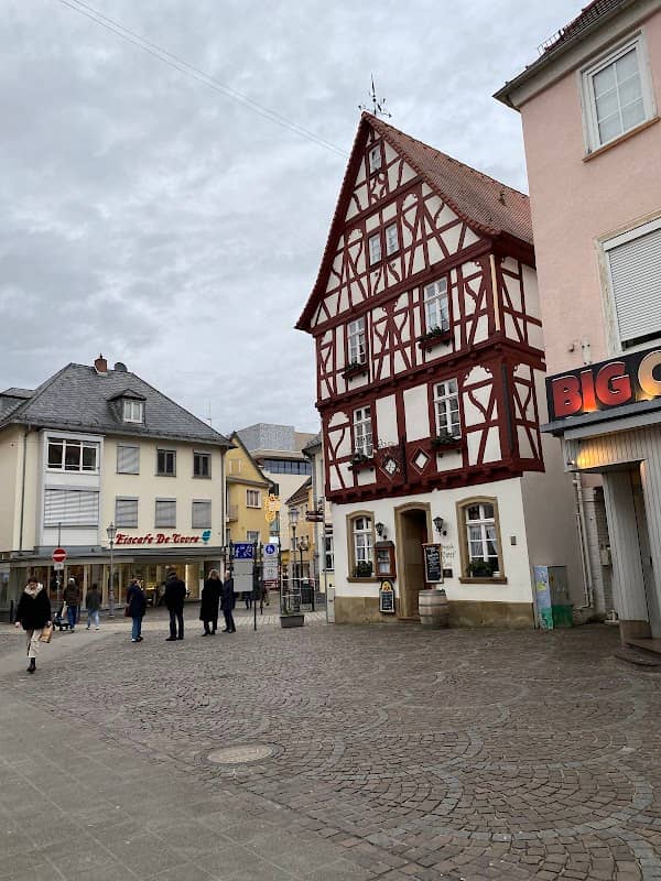Wandgemälde Alzey 2022, Tor zur Welt - Image 1