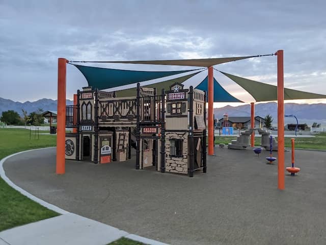 Grantsville City Hollywood Park - Image 3