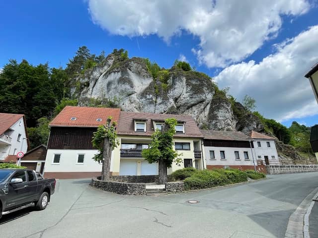 Biker Spots Pottenstein - Image 1