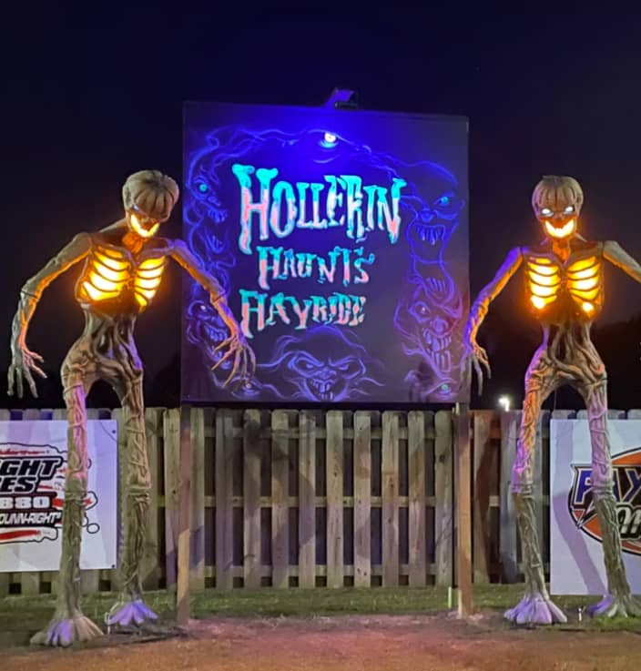 Hollerin Haunts Hayride - Image 1