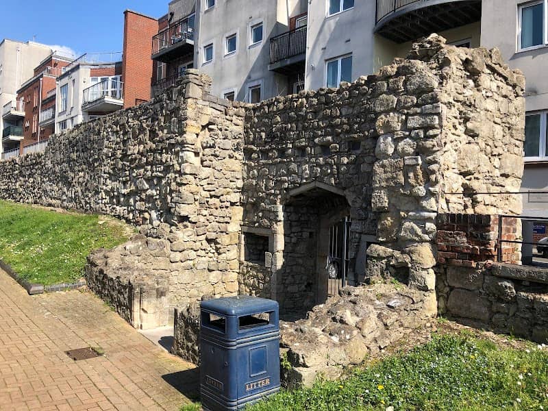 Friary Gate - Image 3