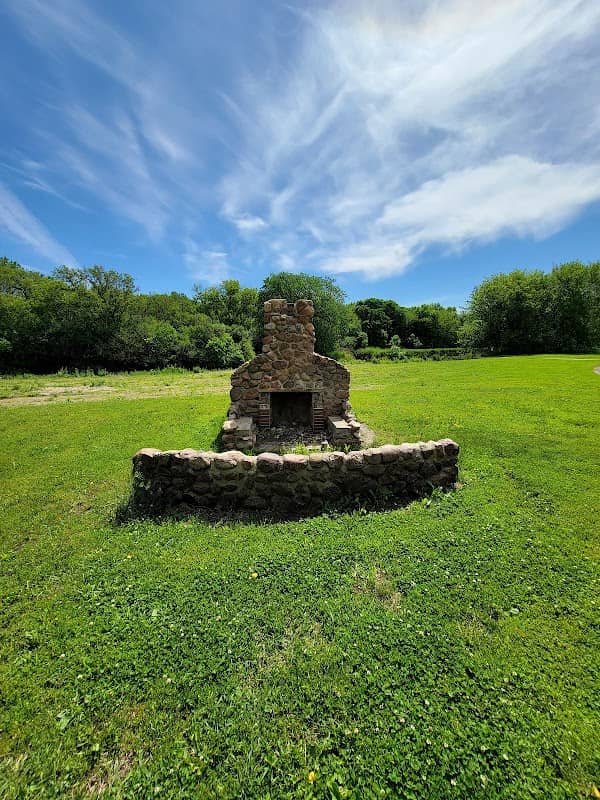 Gunderson Park free campground - Image 1