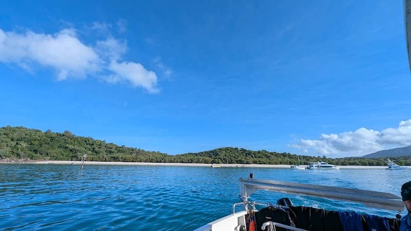 Zigzag tours - Image 1