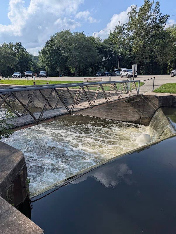 Hennepin Canal Lock 29 - Image 1