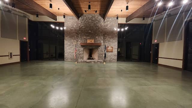 The Eagle Lodge - Image 2