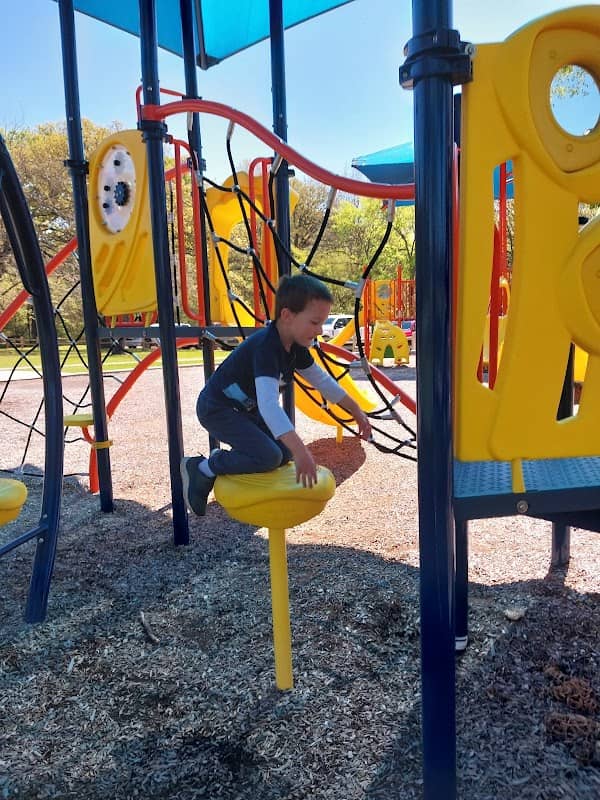 Ivory Moore Park - Image 1