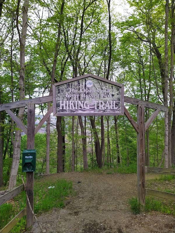 Charles and Betty Russell Park Trailhead - Image 3