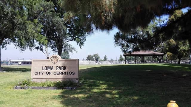 Loma Park - Image 1