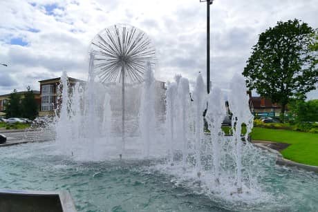 Windsor Roundabout Water Fountain - Image 1