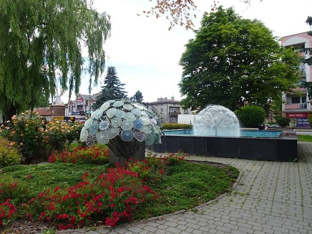 Fontanna Plac Monte Cassino - Image 2