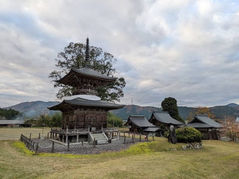 Ninigi Shrine - Image 1