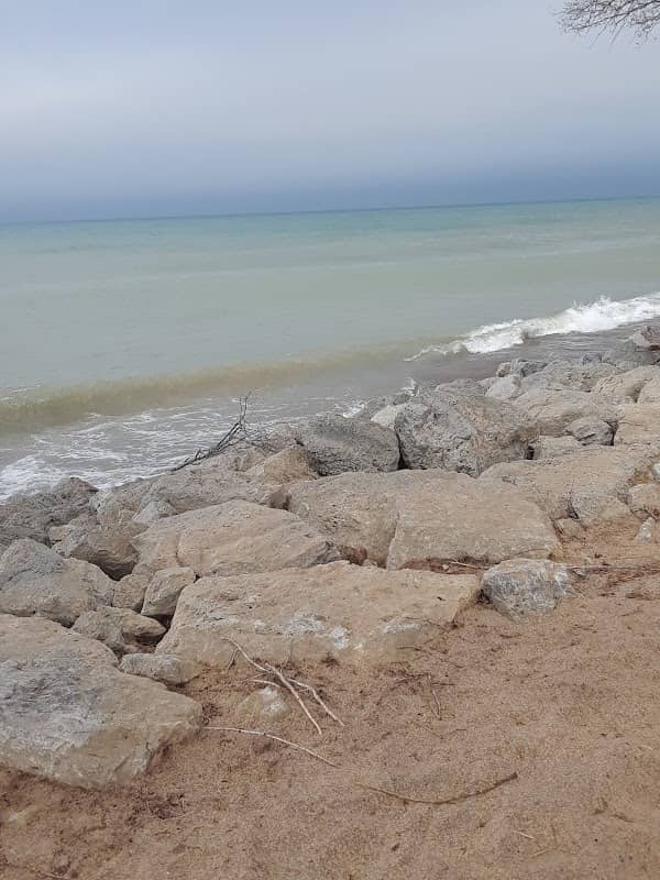 Lake View Beach - Image 1