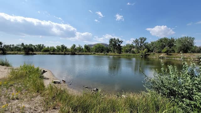 Riverside Park - Image 1