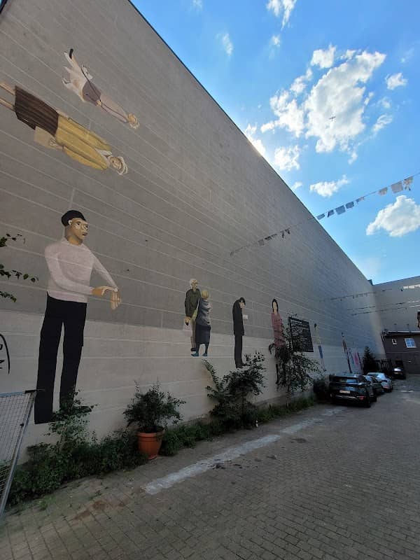 Mural "Come down to earth" - Image 1
