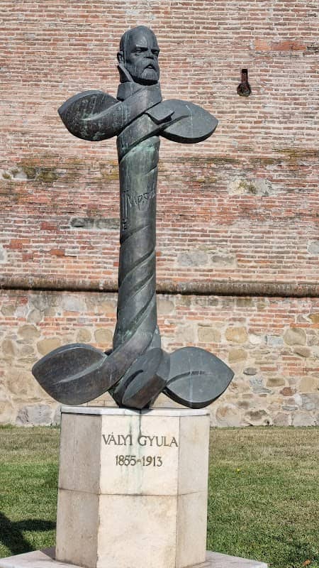 Statue of Vályi Gyula - Image 1