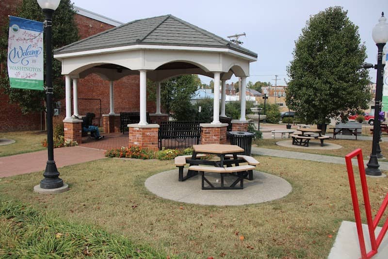 Meredith Park Plaza - Image 2