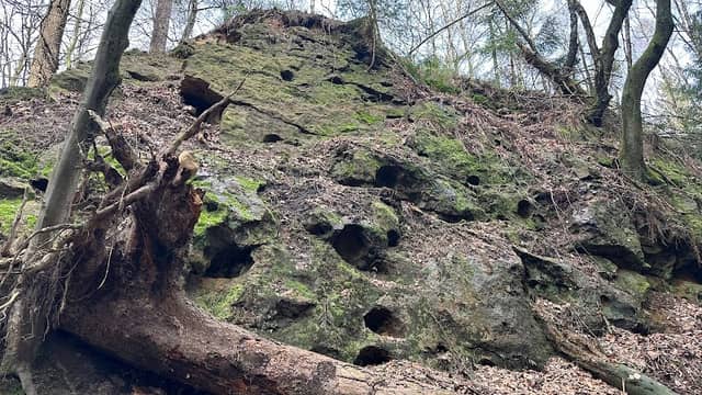 Weg durch die Felsen - Image 1