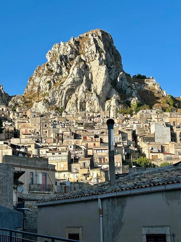 Caltabellotta For Tourist - Image 3
