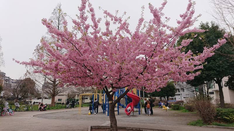 Nishi-Kamata Park - Image 2