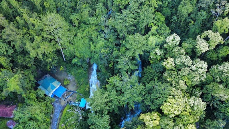 Air Terjun Hanga-Hanga - Image 1
