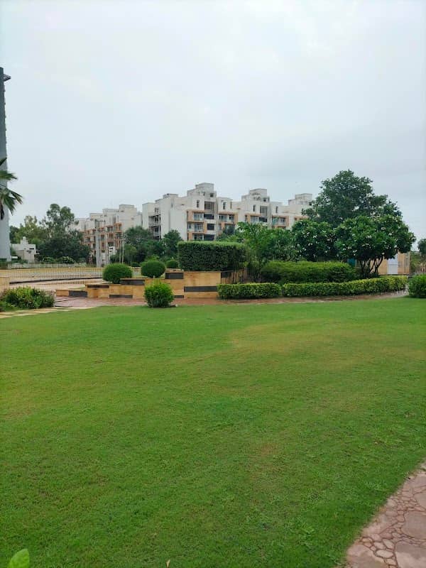 Tdi lake park ,park - Image 1