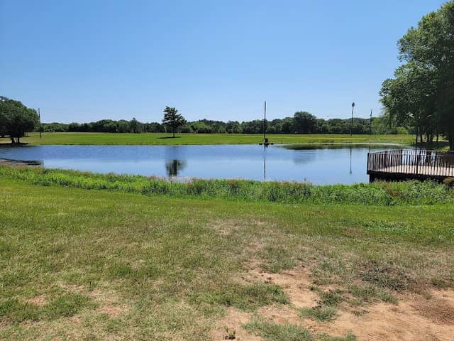 TWO ACRE LAKE - Image 2
