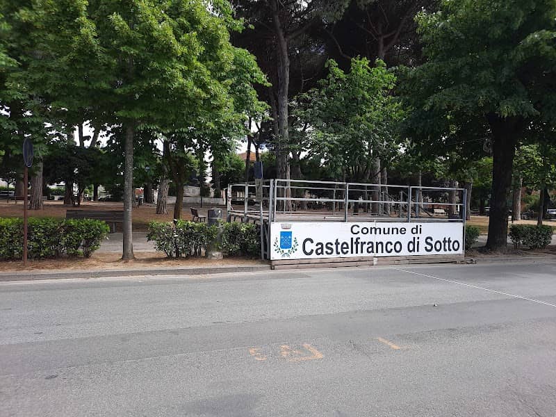 Parco pubblico Piazza Garibaldi - Image 1