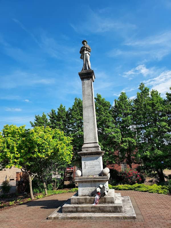 Franklin Garden - Image 1