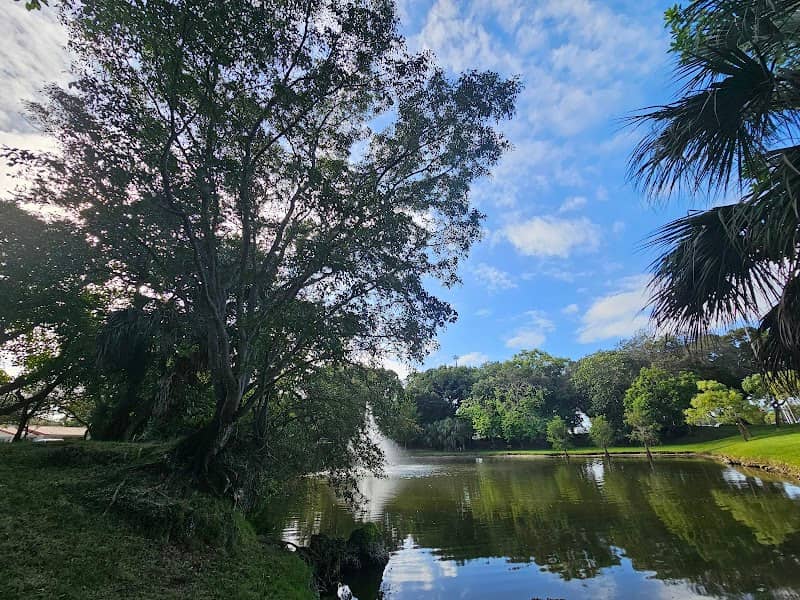 Veterans Wayside Park - Image 1