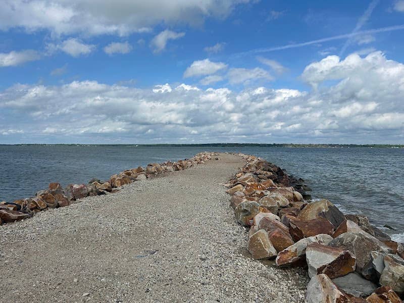 Boat ram picnic west Tawakoni - Image 1