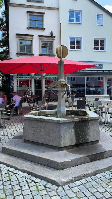 Kirchplatzbrunnen - Image 1