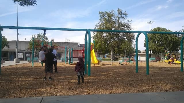 Foisia Park - Image 1