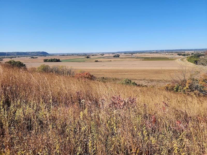 Eagle Cliff Prairie Nature Preserve - Image 1