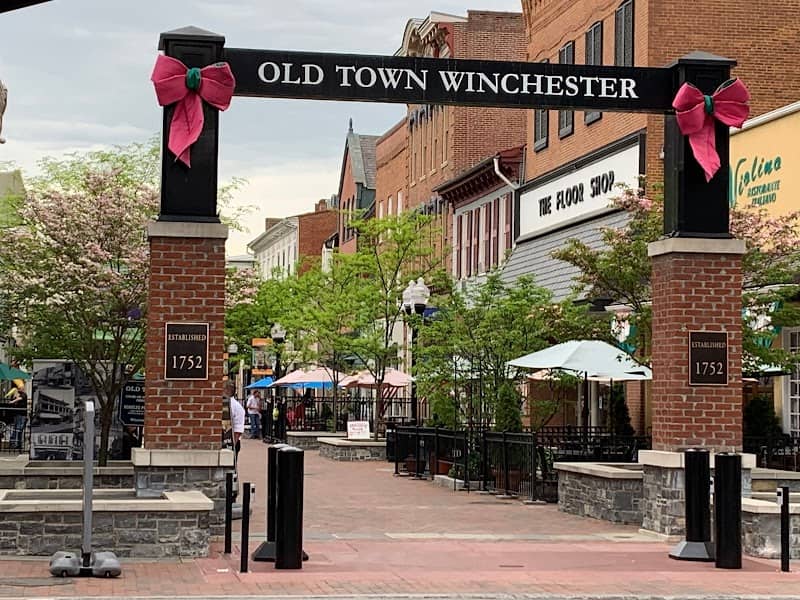 Old Town Winchester - Image 2