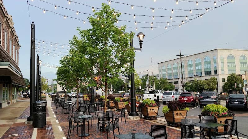 Wheaton Promenade - Image 2