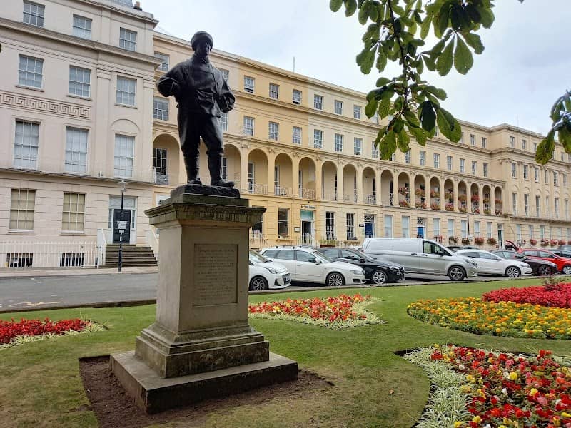 The Neptune Fountain - Image 3