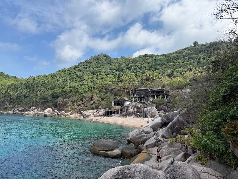 Mango Bay - Image 1