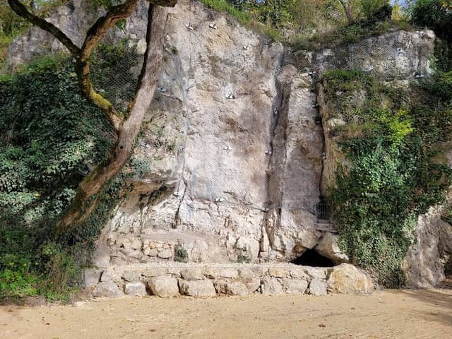 Grotte (unterhalb des Arco Schlösschen) - Image 1