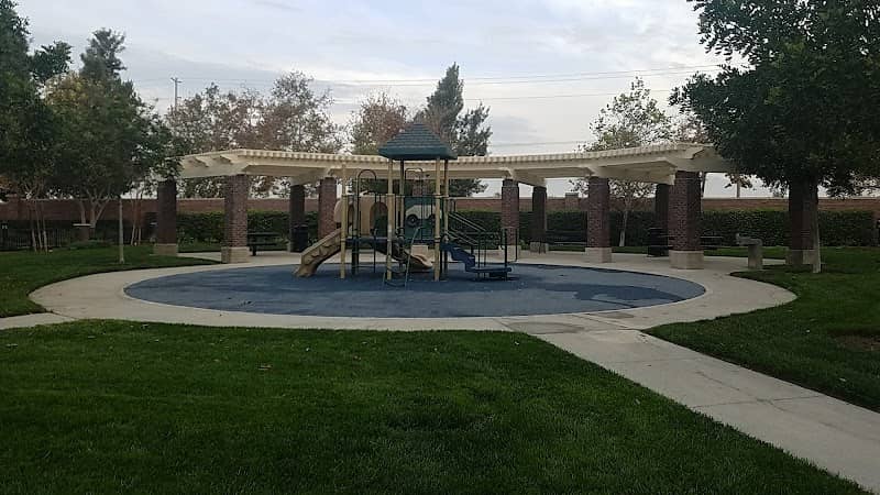 Evergreen Park - Image 1