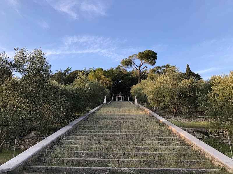 Bacchus Park - Image 1