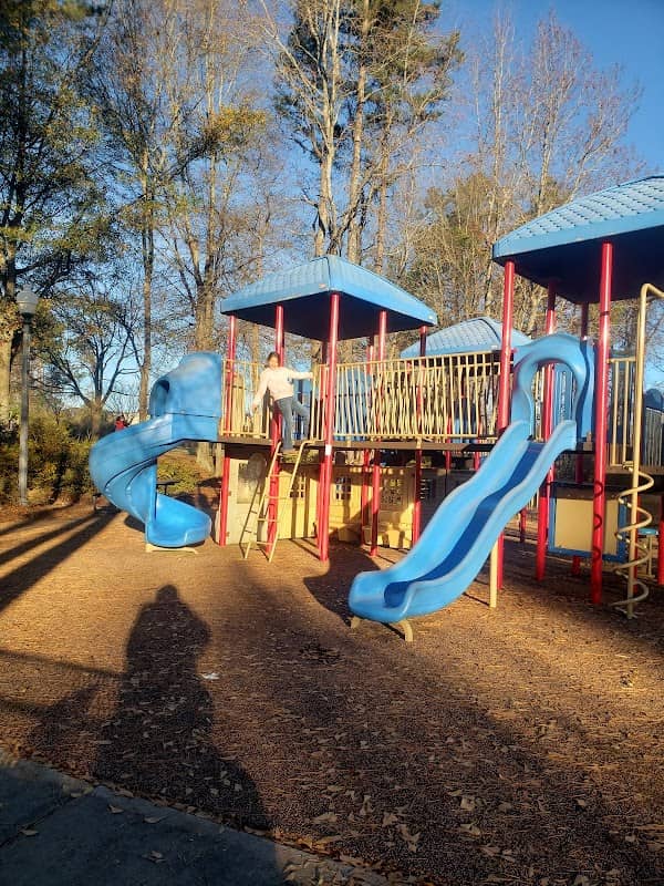 Airport Road Park - Image 1