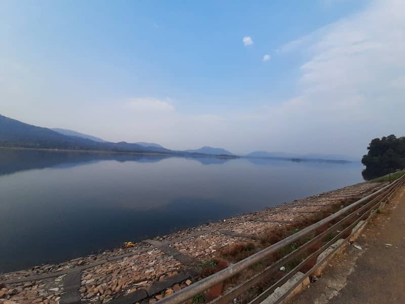 Dimna Lake Roundbout Triangle - Image 1