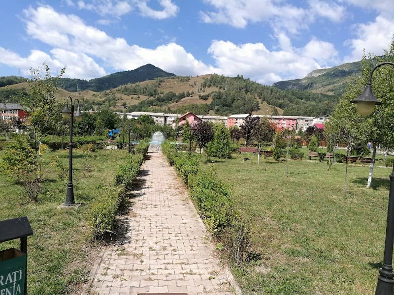 Parcul Central Petrila - Image 1