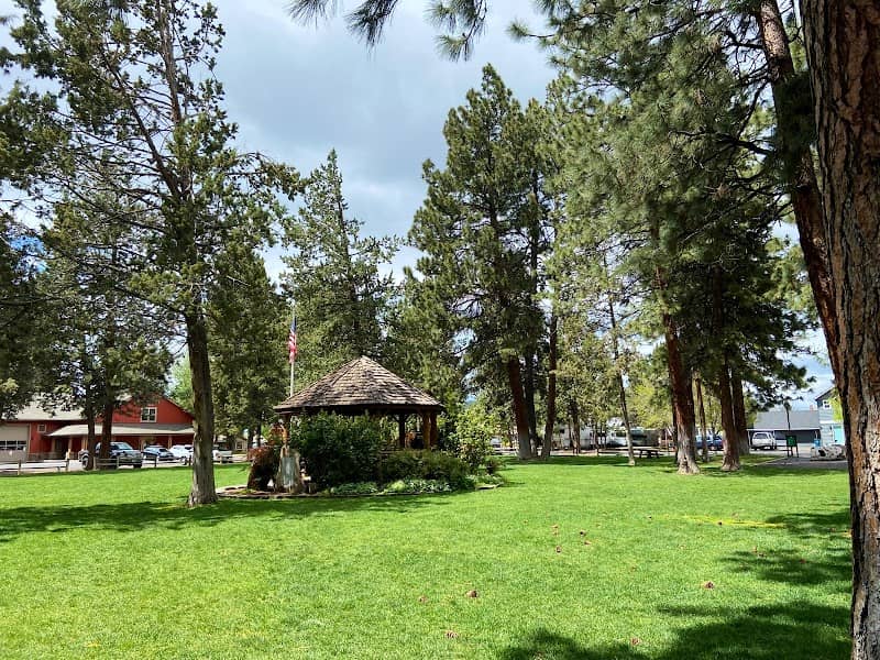 Village Green City Park - Image 1