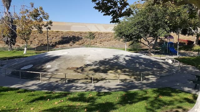 Moon Park - Image 5