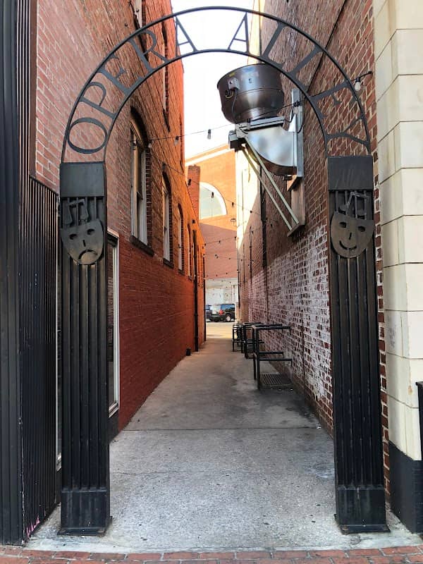 Opera Alley - Image 1