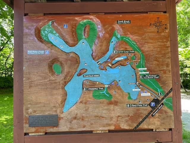 Carver Pond Trails Parking - Image 2