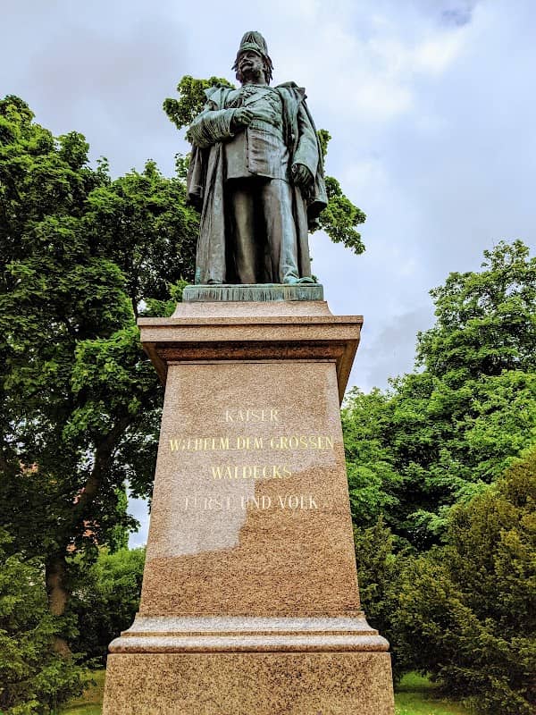 Kaiser-Wilhelm-Denkmal - Image 1