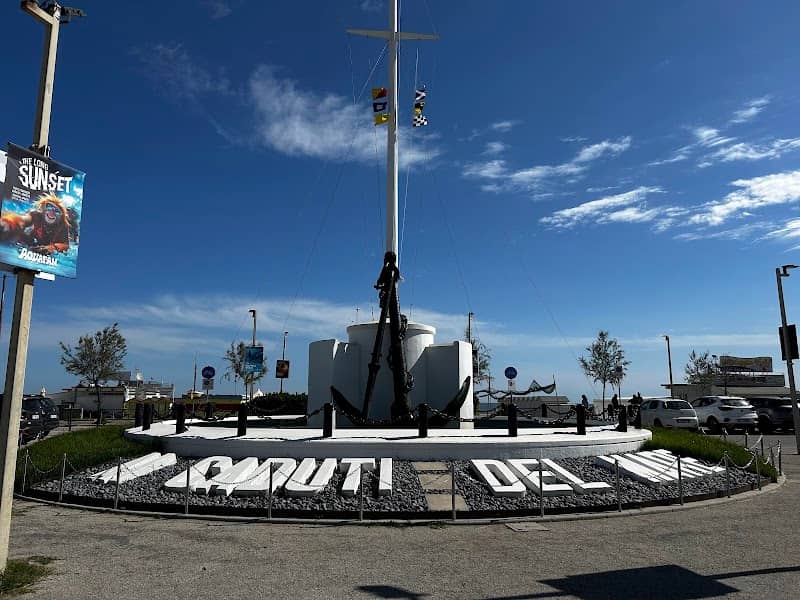 Monumenti ai Marinai d’Italia - Image 2
