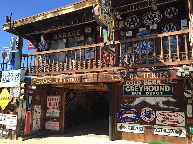 Mendenhall's Museum of Gasoline Pumps & Petroliana - Image 2
